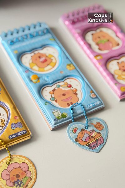 caps anlarınızı paylaştığınız ortağınız 1 Piece Capybara Themed Fluffy & Heart Detailed Keychain Notepad & Sticker Notebook