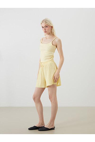 LC Waikiki Shining Store'dan Işıltılı Seçimler U Roba Yaka Dokulu Askılı Crop