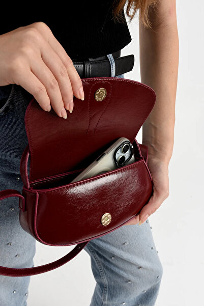 Cochines Women's Bag Burgundy Baguette Lock Detailed Handbag and Shoulder Bag