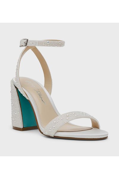 Steve Madden Women’s Heeled Sandals for Stylish, Versatile & Comfortable