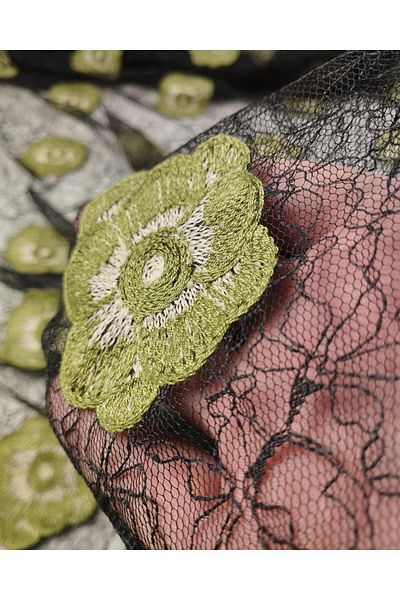 Kumaş Parça Green Black Tulle with Floral Embroidery (Width 140 cm X Length 280 cm)