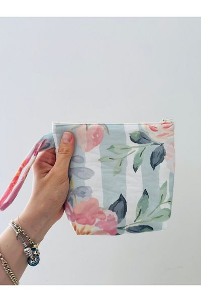 White Alamode Flower Patterned Zippered Multi-Purpose Handbag