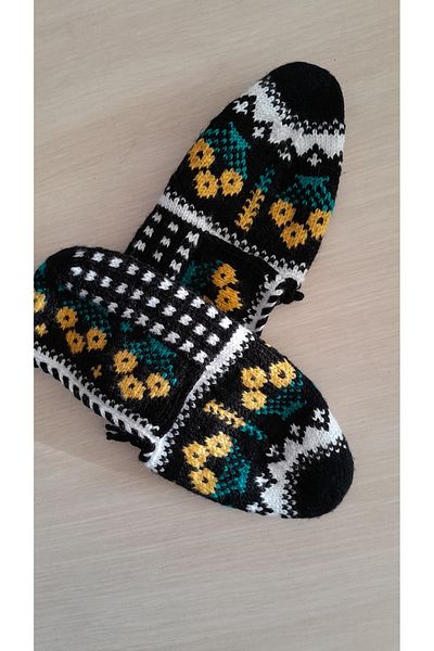 Papatyam Hand Knitted Five Skewers/Handmade Booties/Dowry Booties/Knitting/Home Booties/Handmade Socks