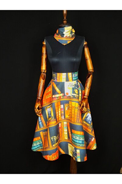 Sihirli Düğmeler Book Patterned Skirt