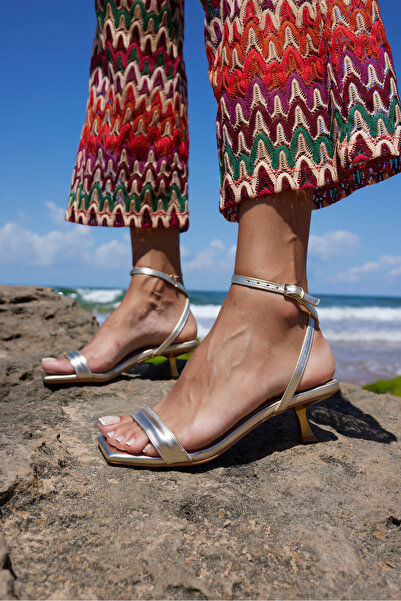 ANGELİNA JONES FLEXI ΓΥΝΑΙΚΕΙΑ ΧΡΥΣΑ ΣΑΝΔΑΛΙΑ ΜΕ ΜΟΝΟ ΤΑΚΟΥΝΟ