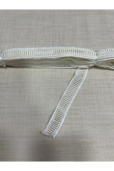 Düğmeci Mustafa Krem kolber güpür 1 top 9 metre