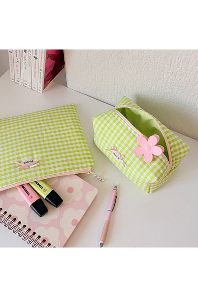 PİNKUE Pinkue Set of 2 – 11 Inch Laptop Case & Makeup Bag (Green Plaid)