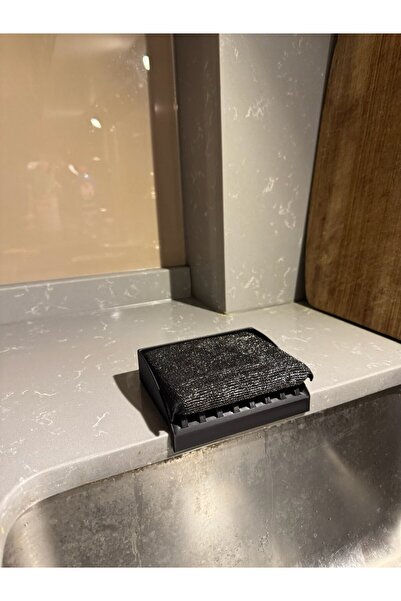 Store 3D Baskı Siyah Minimalist Süngerlik – Mutfak ve Banyo İçin Drenajlı Sünger Standı
