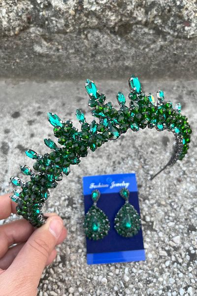 Hobigram Thalia Crown Drop Shuttle Earring Set Green – Sparkling Evening Dress Accessory with Stones for Bridal Henna Wedding