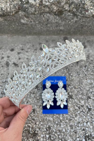 Hobigram Amara Silver Crown and Three Shuttle Earrings Set – Sparkling Evening Dress Bridal Set