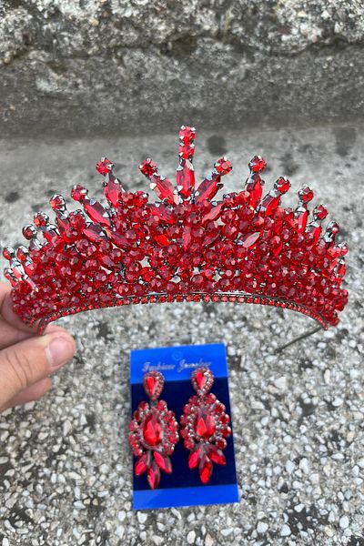 Hobigram Daisy Red Crown and Three Shuttle Earrings Set – Sparkling Evening Dress Bridal Set