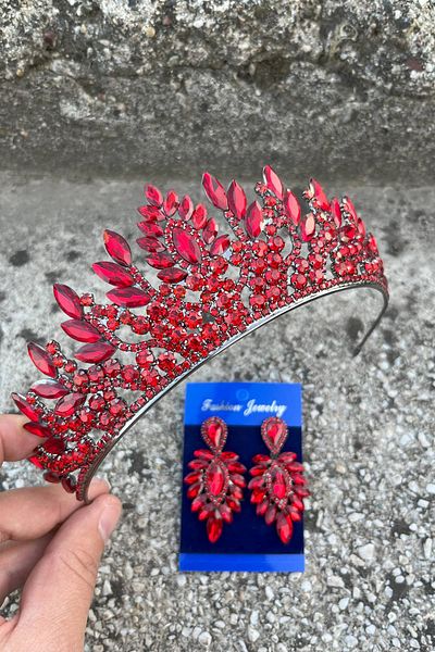 Hobigram Madeline Bridal Set – Red Crown and Thin Shuttlecock Earring Set, Henna Wedding Accessory