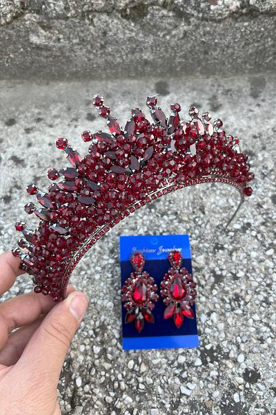 Hobigram Daisy Burgundy Crown and Three Shuttle Earrings Set – Sparkling Evening Dress Bridal Set