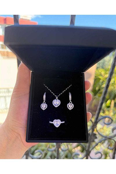 HKN AVM ACCESSORİES Heart Necklace Ring Earring in a Lighted Box New Year's Day February 14 Valentine's Day Gift