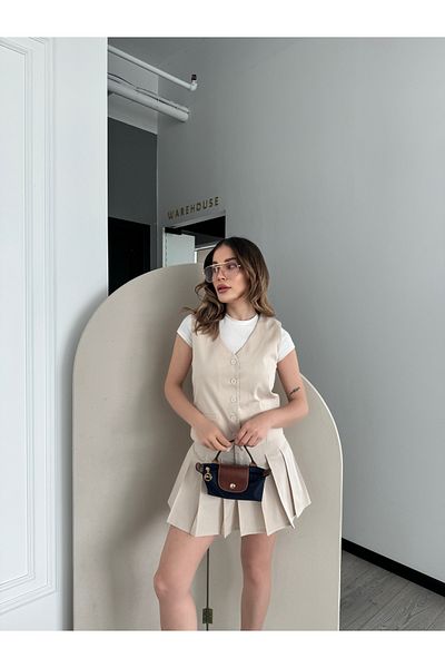 ForOus Beige Pleated Mini Skirt Vest Set