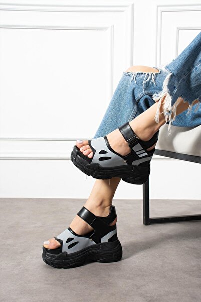 Modanizm صندل أليكسيا الأسود