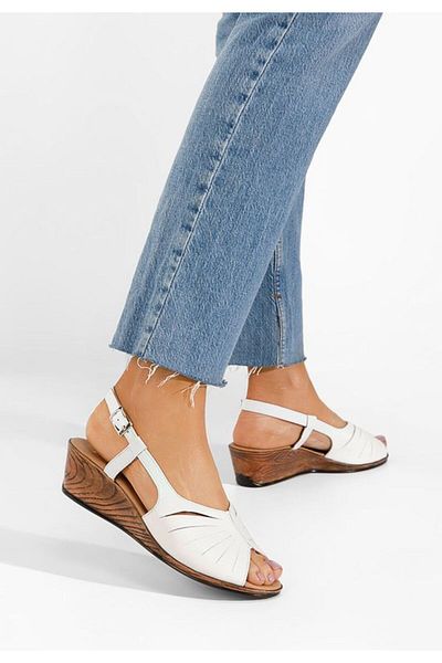 B T Shoes Women's Lovara white leather sandals
