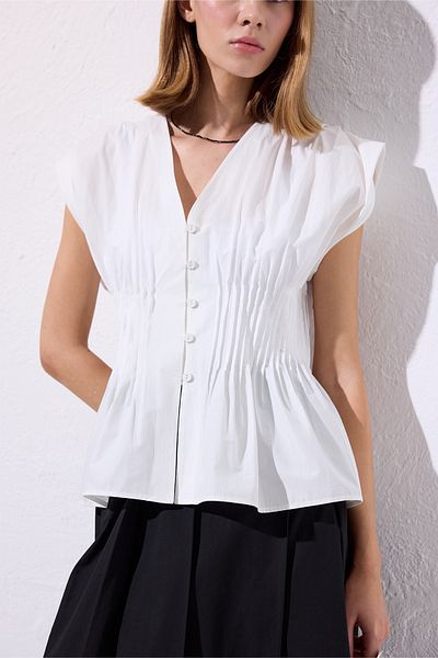 Manuka Beli Pile Detail Sleeveless Bluz Ecru