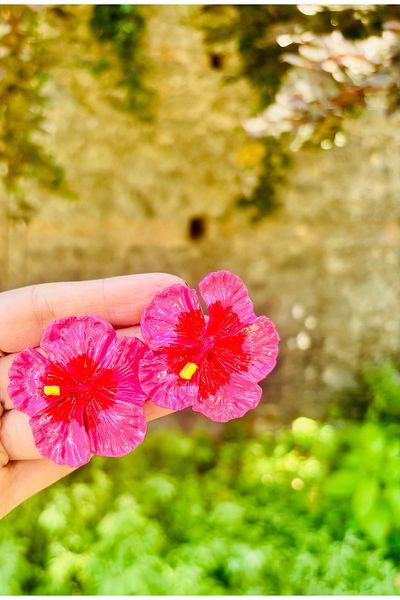 Markiz Takı Quadruple Pink Flower and Gold Hoop Earrings