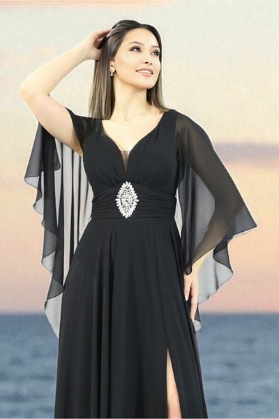FaBe Fashion Capes Sleeves Draped Heart Neckline with Stone Accessories White Chiffon Wedding Engagement and Outside Shooting Dress