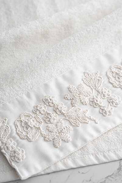 Nazik Home Мадейра 3D в'язана рушник для обличчя з квітковим візерунком (50 x 90 см)