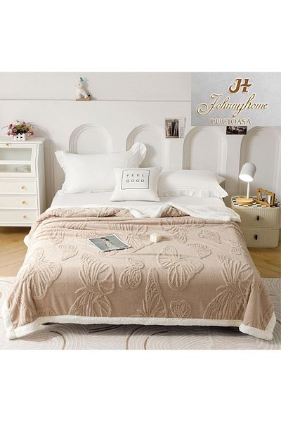 FIONNA.RO Cocolino White Fur Blanket 3D Butterflies - Light Beige