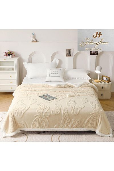 FIONNA.RO Cocolino White Furry Blanket 3D Butterflies - Cream