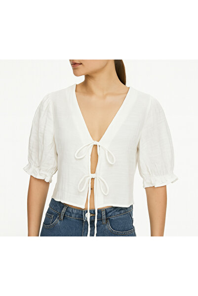 VAZIRADK Blouse with Ties of Muslin
