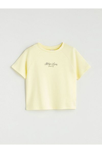 LC Waikiki Pastel Yellow Crew Neck Soft Touch Girl's T-Shirt