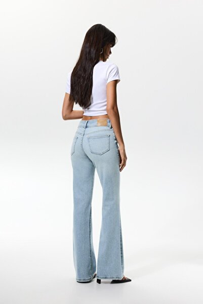 Pull & Bear Düşük belli bootcut jean