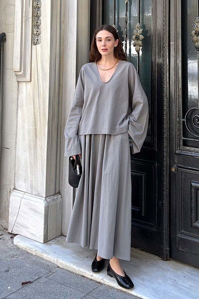 Ceylan Otantik Gray Organic Linen Balloon Skirt & V-Neck Blouse Set