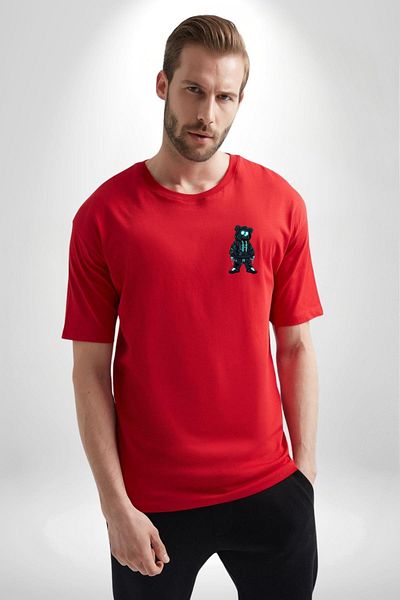 Angemiel تي شيرت بتفاصيل ضوء النيون الأزرق من Street Fashion تيدي بير أحمر كبير الحجم للنساء والرجال مطبوع من الأمام