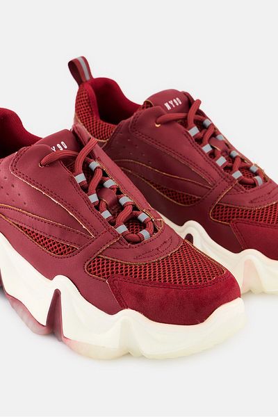 Steve Madden Women City Soul Lace Up Casual Shoes, Maroon