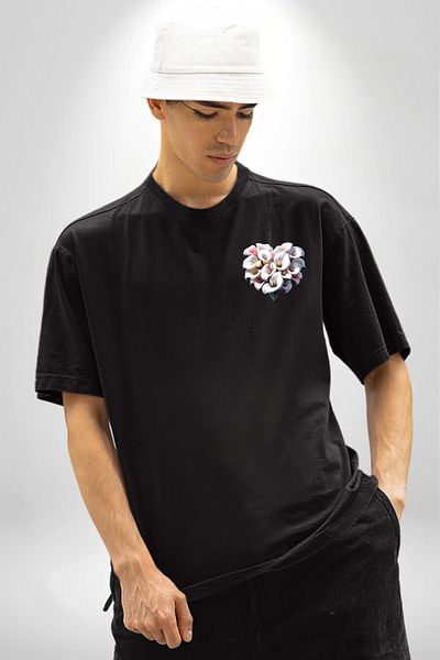 Angemiel Kala Lily Flower the Elegance of Purity Black Oversize Women Men Front Minimal Printed T-Shirt