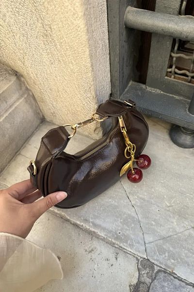 LEONAS Γυναικεία τσάντα χεριών και ώμου Cherry Charm Gift Alyona Leather Bitter Brown