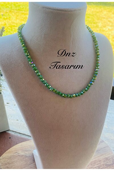 İnce parlak kristal kolye