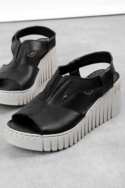 Lal Shoes & Bags Sandale cu talpă înaltă Misha pentru femei, din piele naturală, cu detaliu de cauciuc, pantofi-negri