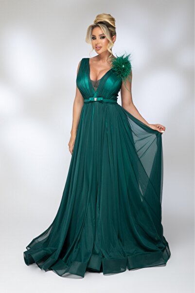 Atmosphere Fashion Rochie lungă din tul verde și accesoriu din pene