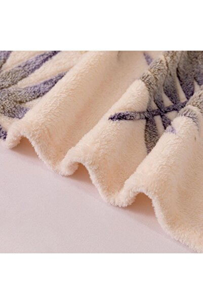 FIONNA.RO Cocolino Fluffy Blanket 200x230cm - Cream With Grey Leaves