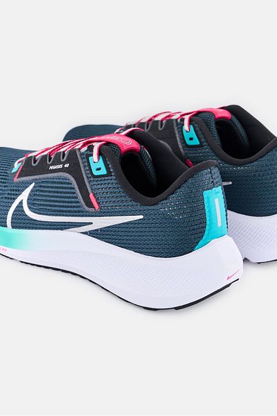 Nike Women Air Zoom Pegasus 40 Lace Up Training Shoes, Multicolor