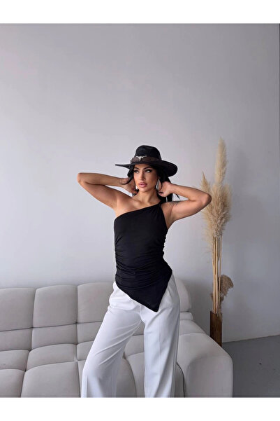 hazelin Women's Black One Shoulder Asymmetrical Cut Sandy Blouse Hzl25S-Fry123241