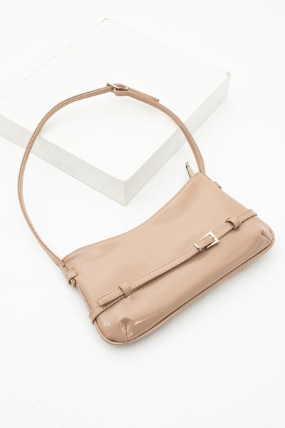 ESTUTE Μινιμαλιστική τσάντα ώμου από λουστρίνι