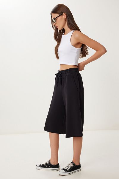 Happiness İstanbul Women's Black Pocket Flexible Knitted Tracksuit Shorts Ub00405