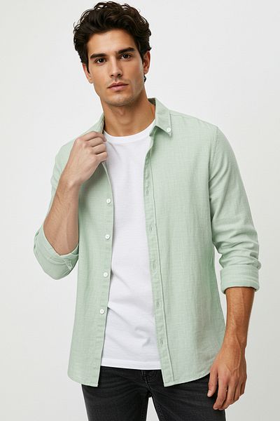 Trendyol Collection Zelená běžná pánská košile TMNSS25GO00000