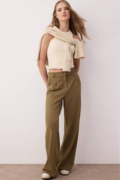 Trendyol Collection Light Khaki Pleated Wide Leg/Wide Leg Pants Twoaw25Pl00109 Palazzo