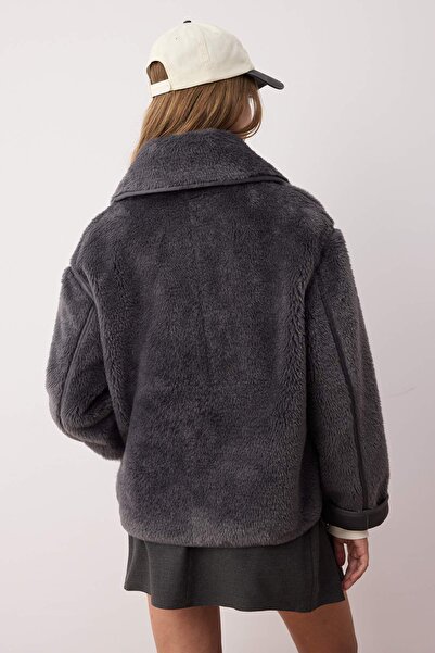Trendyol Collection Antracit Oversize Forma plüss kabát TWOAW26MO00062