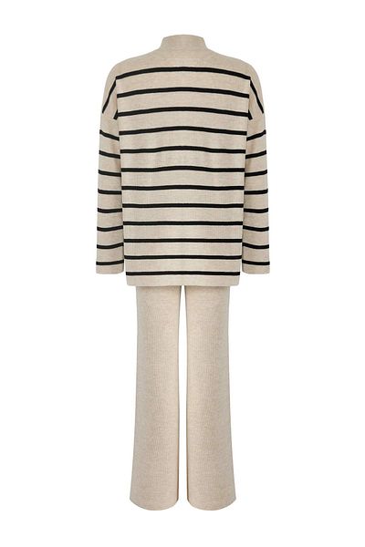 Trendyol Collection Ecru*001 Wide Fit Zippered Striped Basic Knitwear Bottom-Top Set Twoss24Au00078