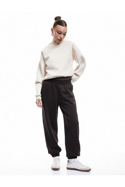 Koton Three Thread Raised Stitching Detailed Crew Neck Oversize Sweatshirt