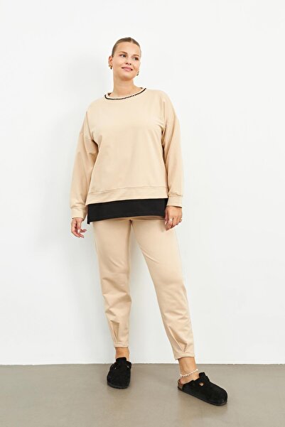 Curly BEJ YAKASI İNCİLİ SWEATSHIRT