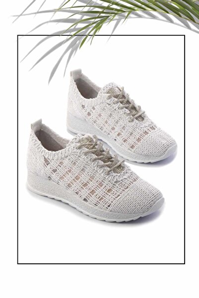 Bambi White Women's Sneaker K01461055516